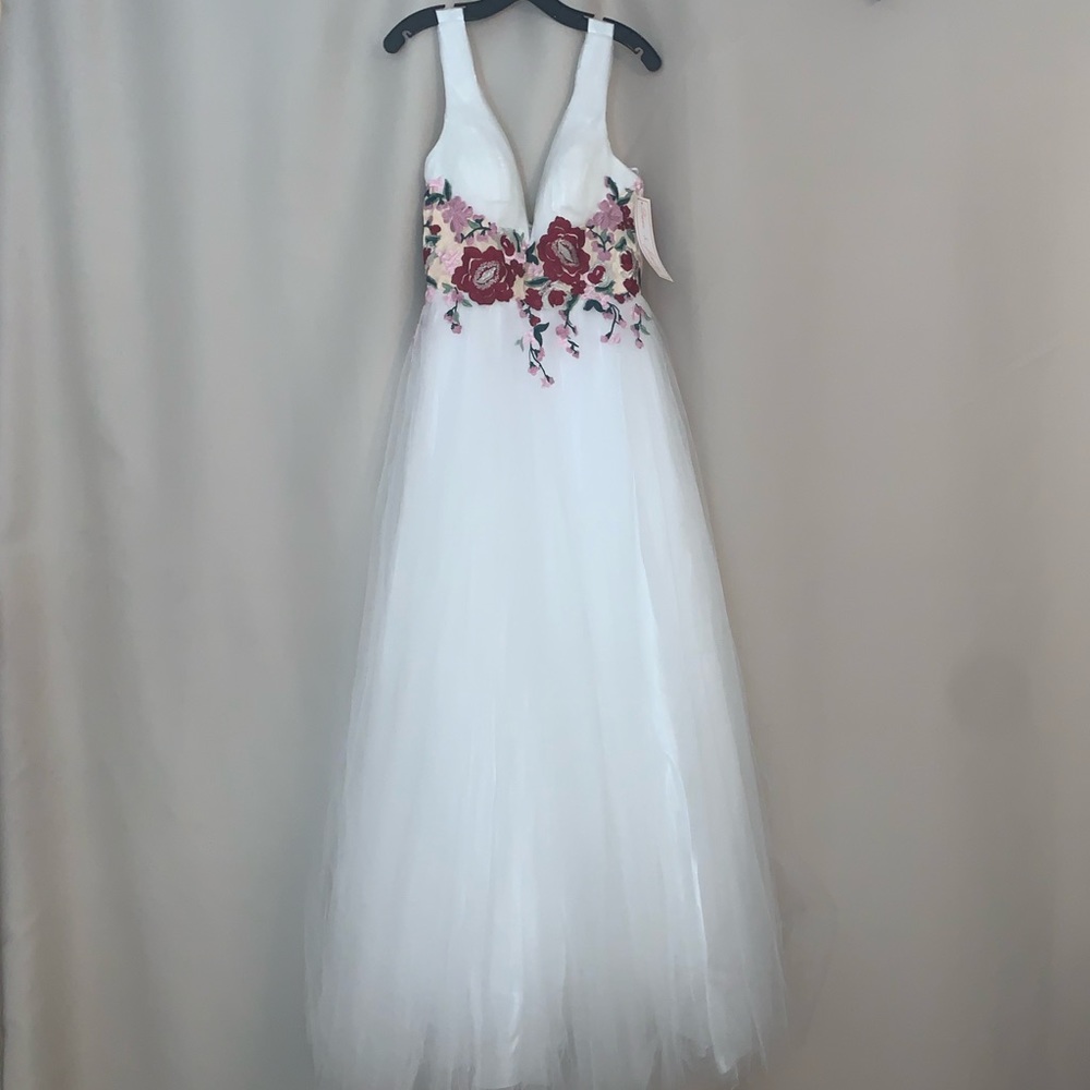 Dave & Johnny Dress/Gown